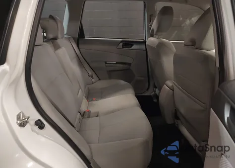 2013 Subaru Forester 2.5X z USA, uszkodzony, nr VIN JF2SHABC1DH413536